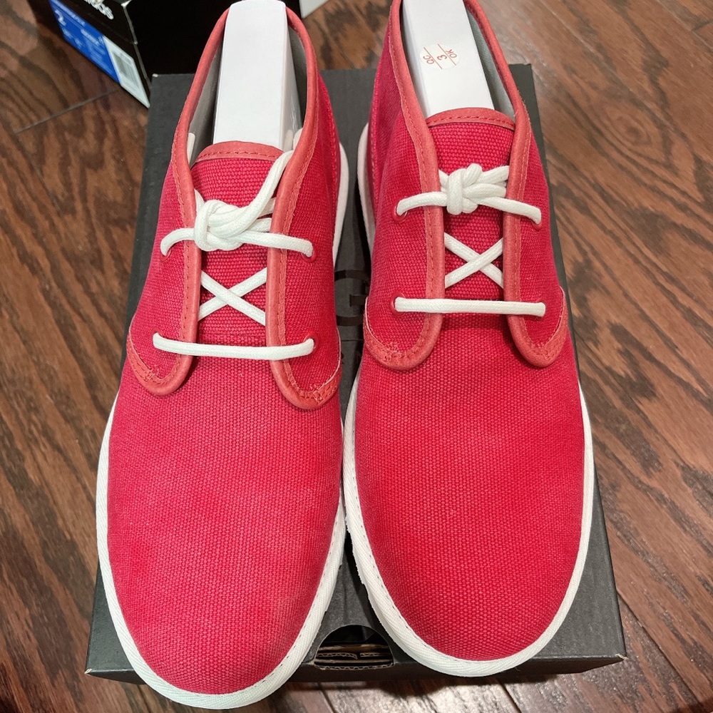 UGG Men's Red Maksim Canvas Lace Up Chukka Boot/NWB
